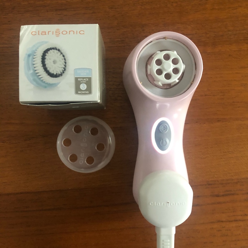 Clarisonic Mia 2 - Priced to Sell